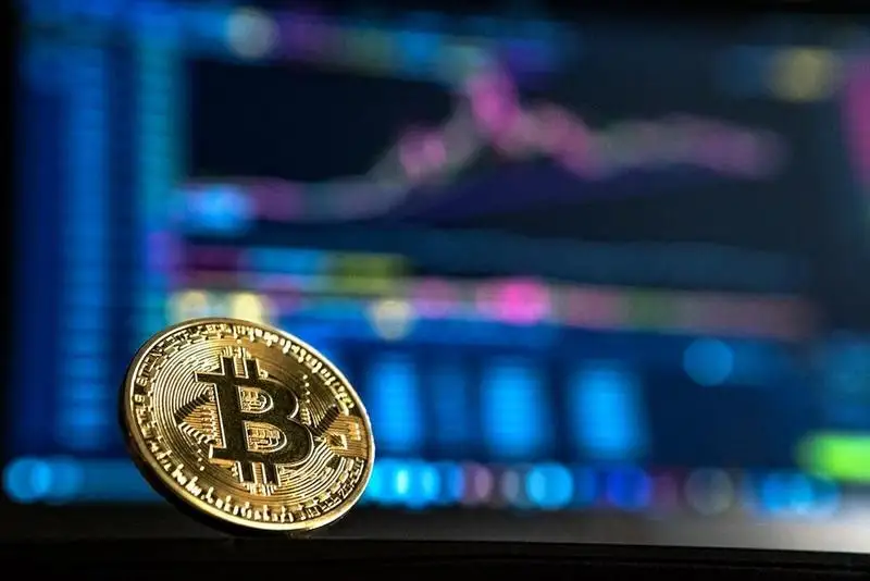 Bitcoin Market में खलबली: Riot ने बेचे 3,700+ BTC, क्या भाव $60,000 के नीचे जाएगा? 💰